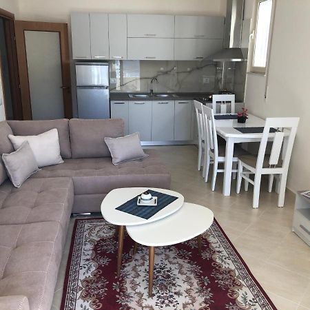 Rooftop Apartments Lungomare Вльора Екстер'єр фото