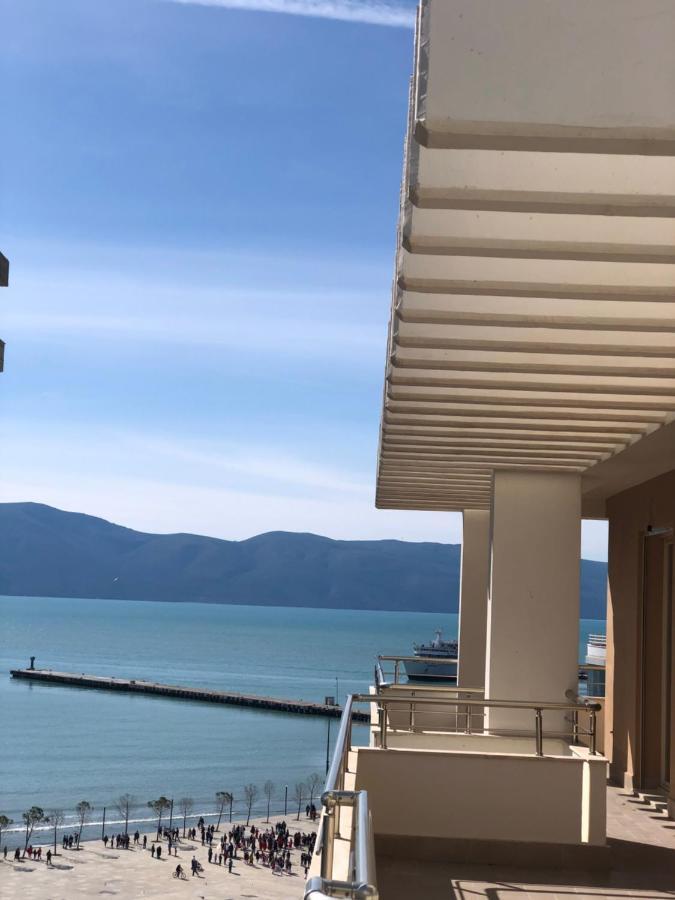 Rooftop Apartments Lungomare Вльора Екстер'єр фото