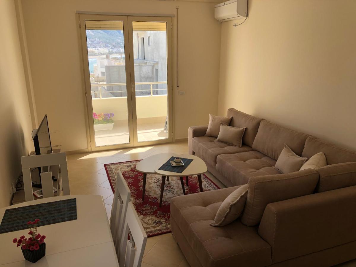 Rooftop Apartments Lungomare Вльора Екстер'єр фото