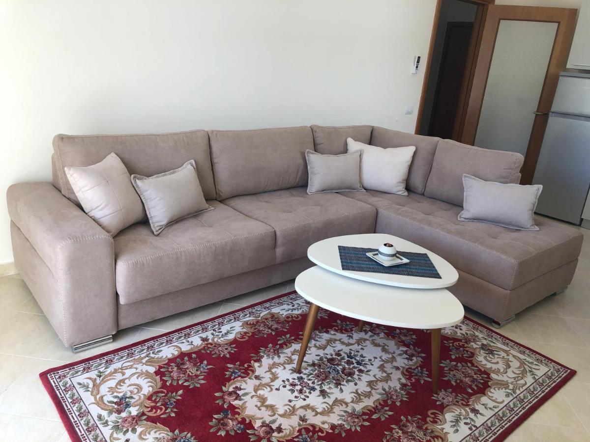 Rooftop Apartments Lungomare Вльора Екстер'єр фото